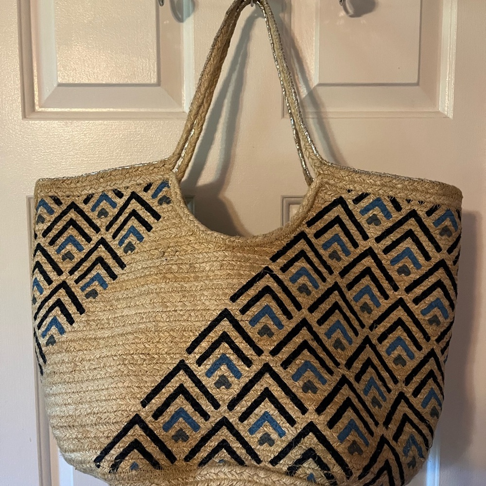 Olivia Miller Jute tote with blue and black geometric print